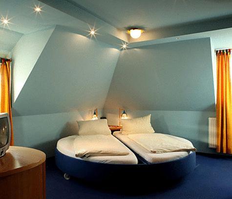 Knopf Und Knopf Erlebniswelt Hotel Warthausen Pokój zdjęcie